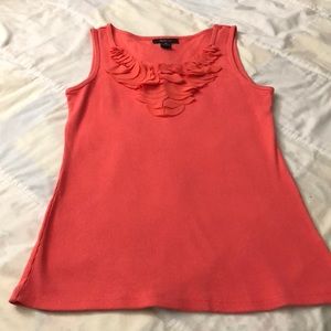 2/9$ ‼️Coral Sleeveless Tank Top with Lace Front
